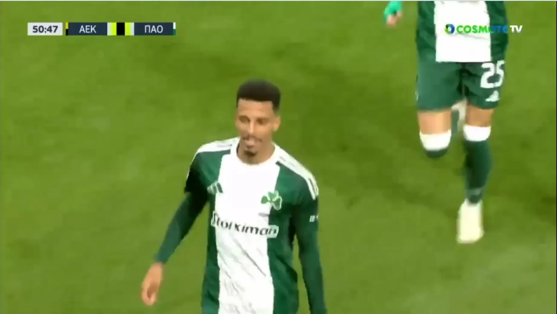 هدف عزالدين أوناحي الرائع في مرمى أيك أثينا