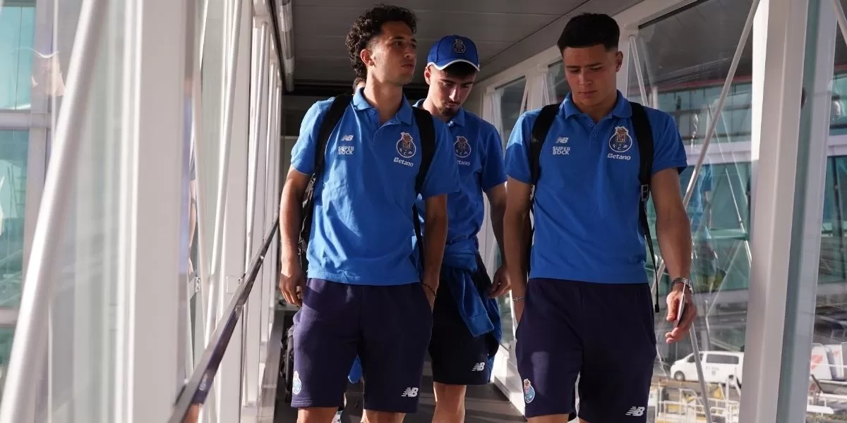 بورتو يحط الرحال بالمغرب ويواجه الوداد بلاعبين من الشباب والكبار