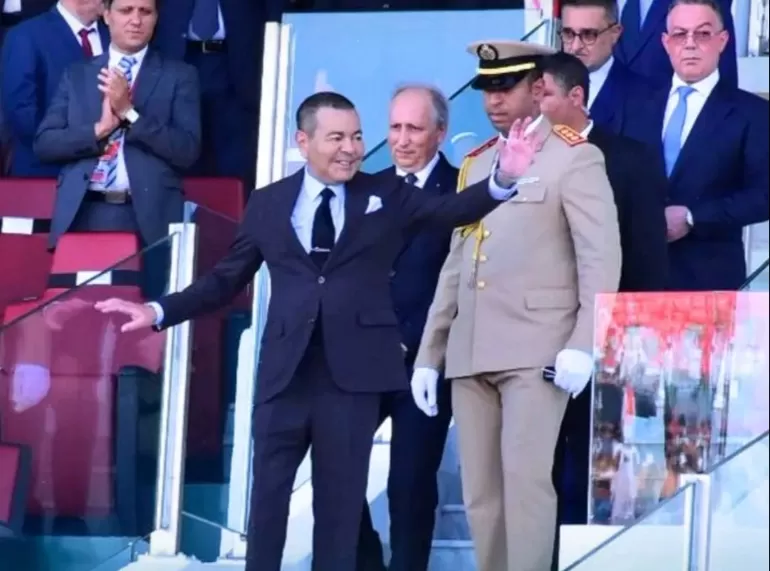 الأمير مولاي رشيد يحضر نهائي كأس العرش بالملعب الكبير لفاس