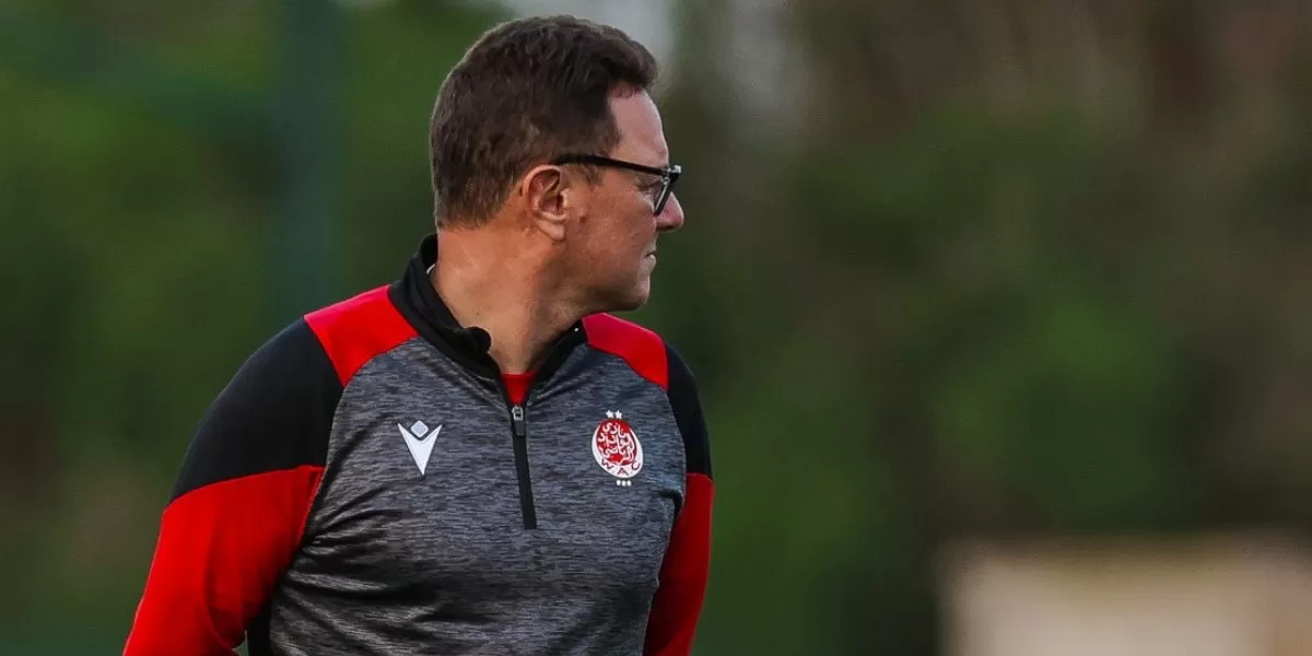 لاعب يرفض طلب بنهاشم الخاص بالعودة إلى الوداد