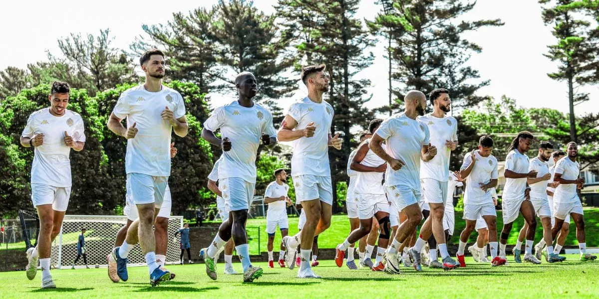 بعد مايلولا.. الرحيل يهدد لاعبين بالوداد