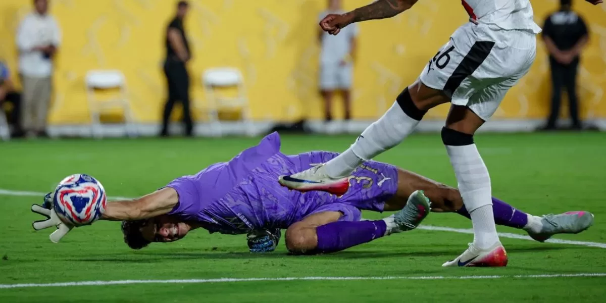 فابريزيو رومانو عن ياسين بونو أمام مانشستر سيتي: مثل الوحش وليس بشريا
