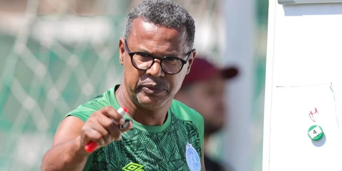 بالفيديو: مدرب الرجاء التونسي لسعد الشابي في ورطة
