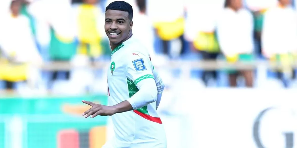 ليكيب الفرنسية تشيد بالنجم المغربي حمزة إيغامان