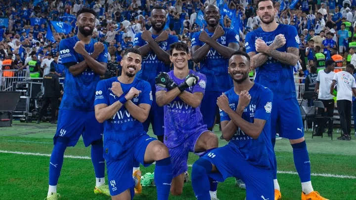 رقم تاريخي للمغربي ياسين بونو