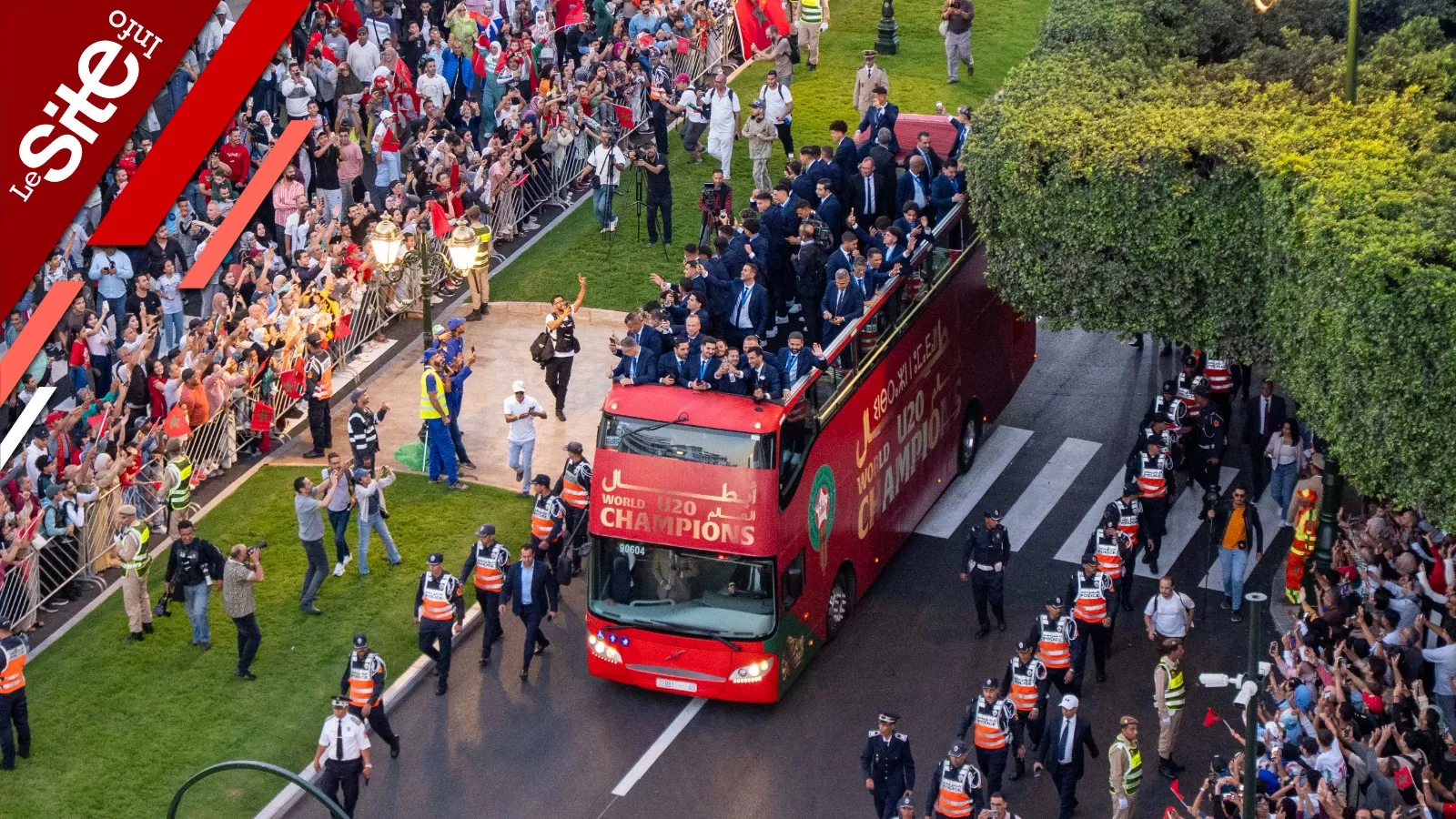 فرحة تاريخية.. استقبال شعبي لمنتخب الأشبال بعد تتويجه بكأس العالم للشباب