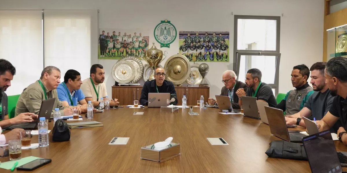 الحالة الصحية للاعبين والتوقف الدولي المقبل.. جواد الزيات يقود اجتماعا للجنة الرياضية بالرجاء